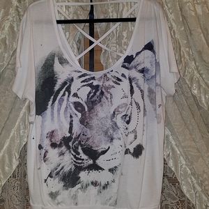 Torrid short sleeve tiger print shirt